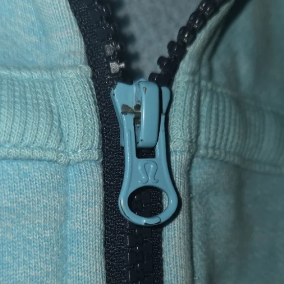 Lululemon Scuba Light Blue Zip-Up Hoodie Size 6 - Picture 6 of 9